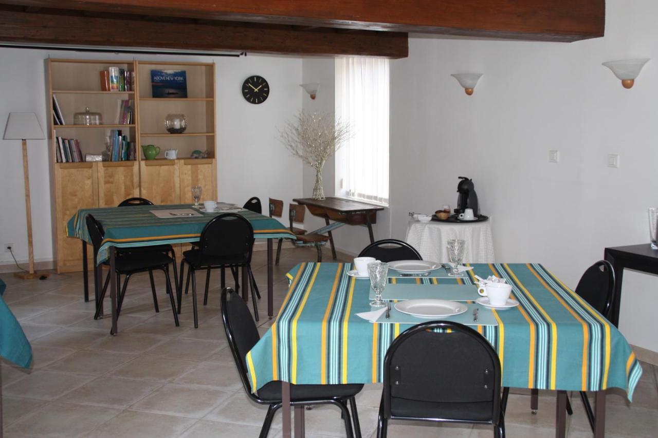La Ferme De La Place Bouvines Екстериор снимка